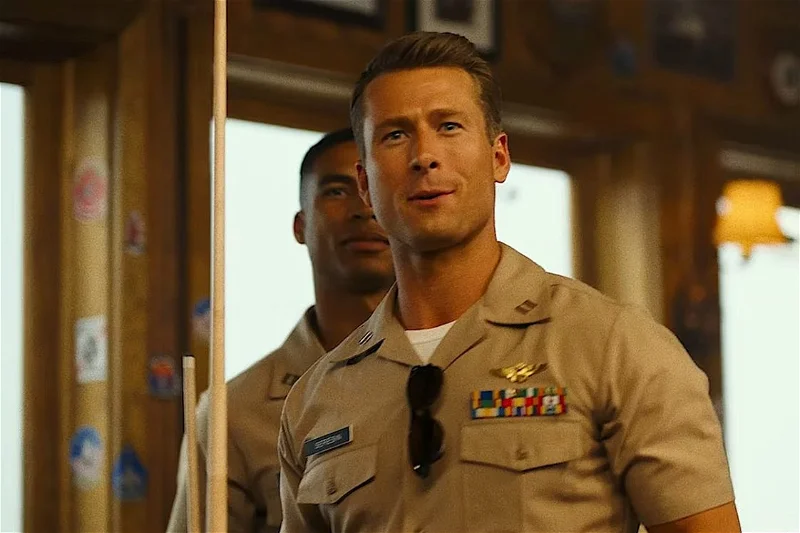 Glen Powell in Top Gun