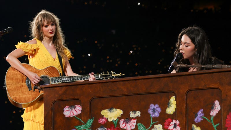 Taylor Swift and Gracie Abrams at the Eras Tour