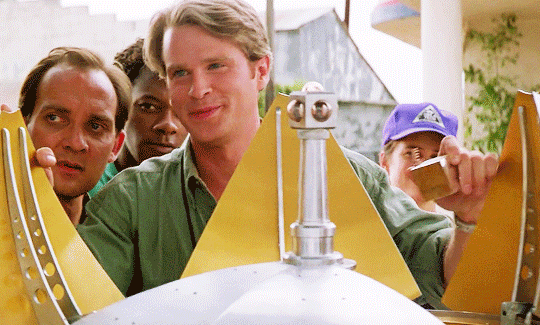 Cary Elwes as Dr. Jonas Miller 