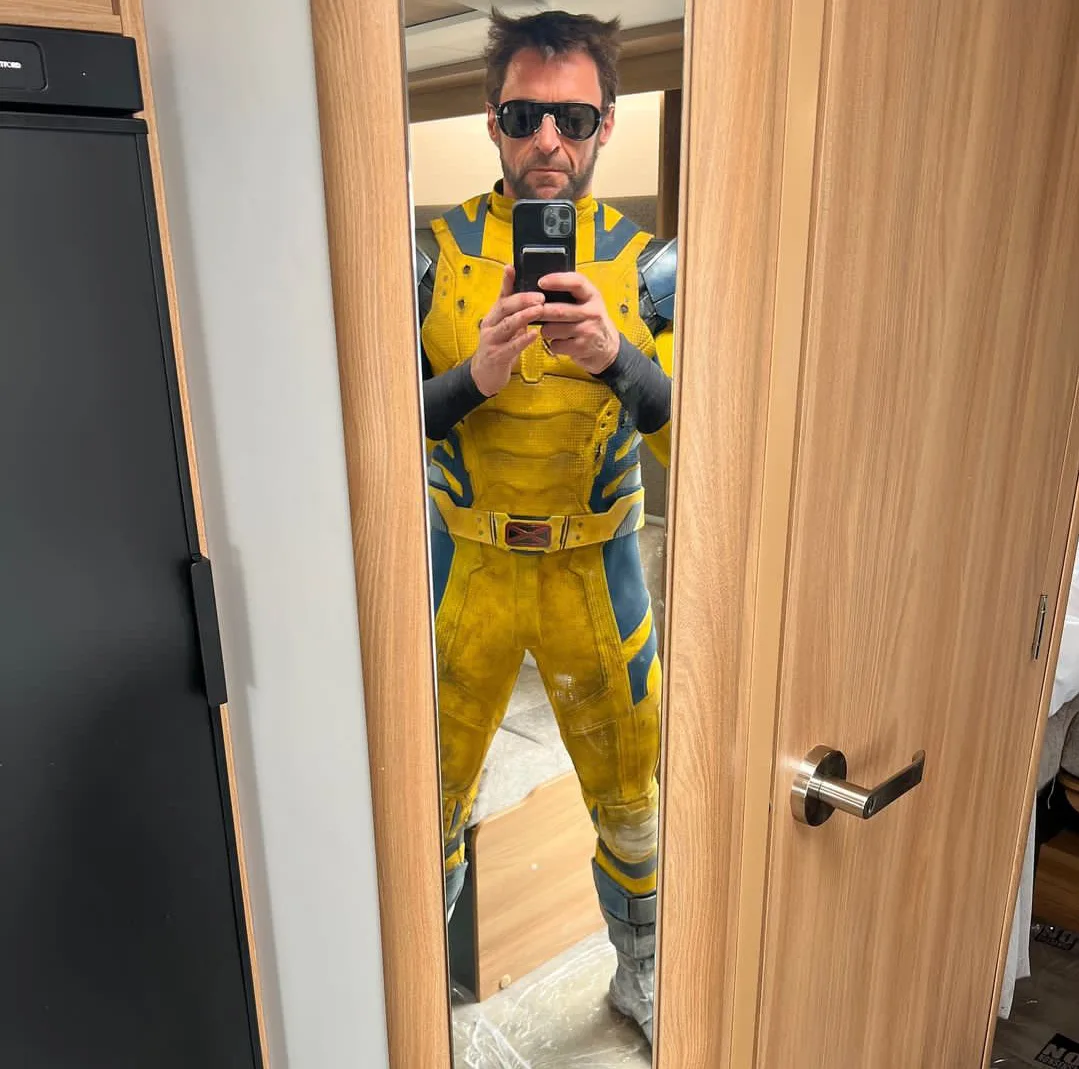 Deadpool 3 behind the scenes - Hugh dressed as Wolverine  